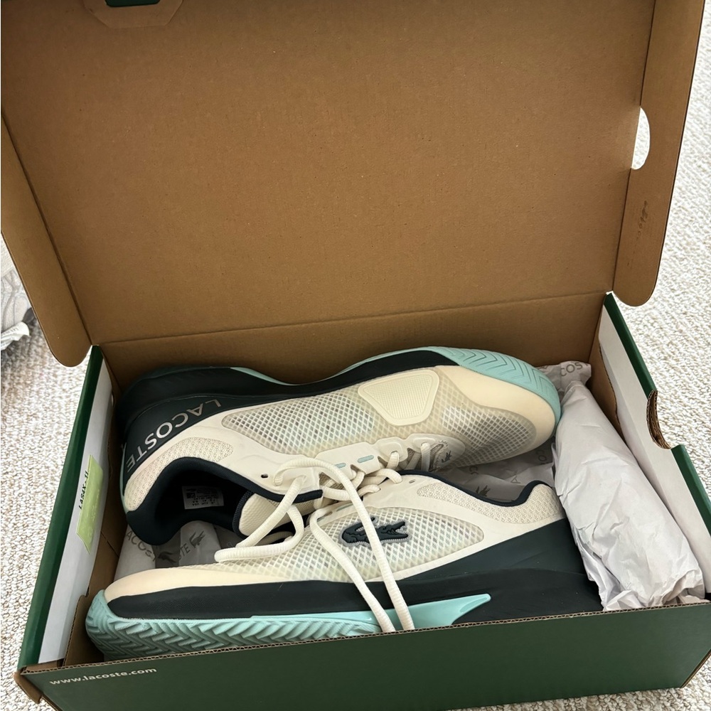 Lacoste Women`s Tech Point Tennis Shoes - Picture 8 of 8